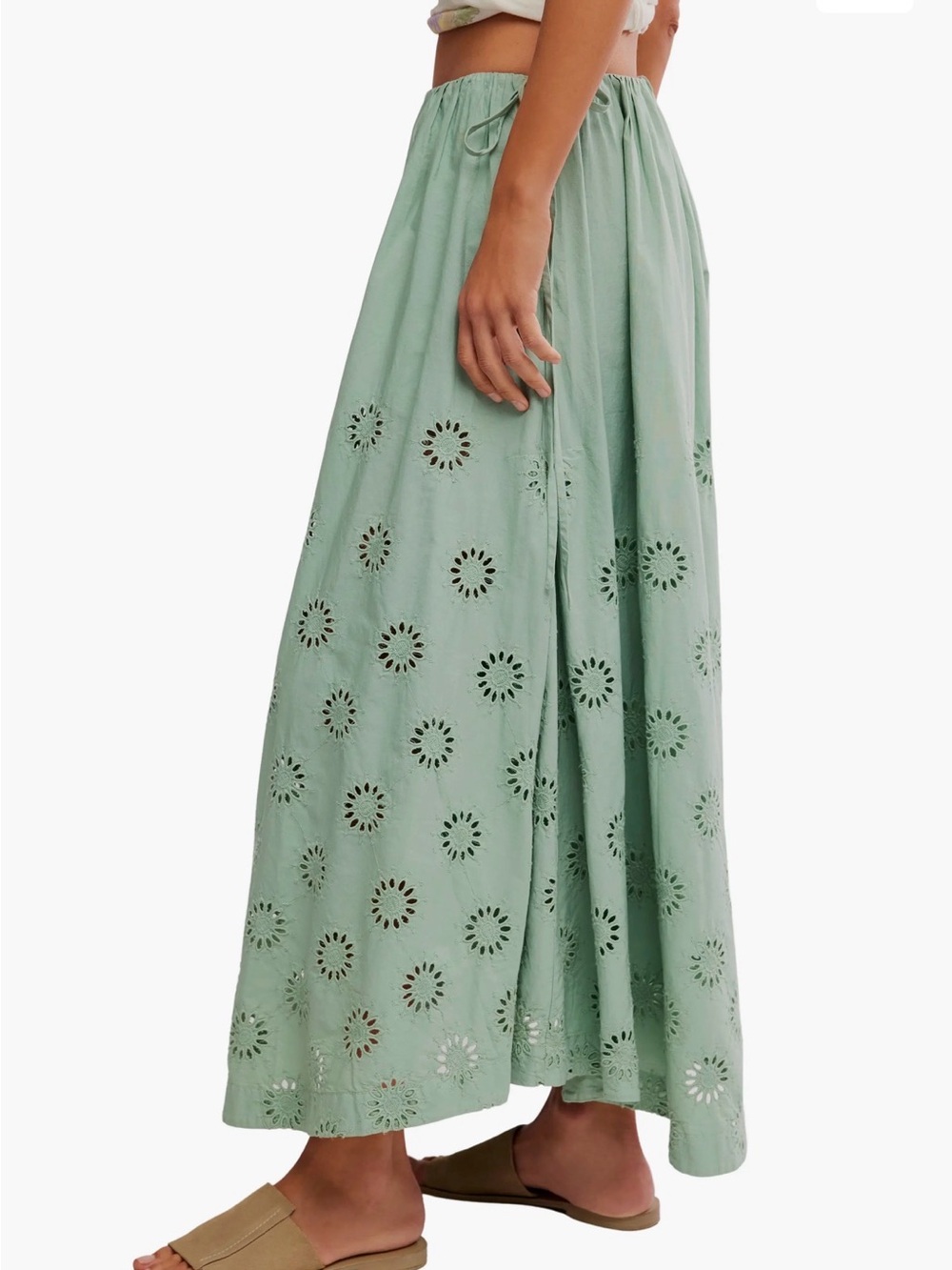 Sweet Serenade Wide Leg Cotton Eyelet Pants
Free People NWT $198 Size 14 - Picture 3 of 11